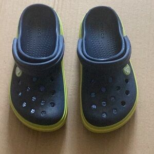 CROCS Kids Navy and Neon Green 10 C